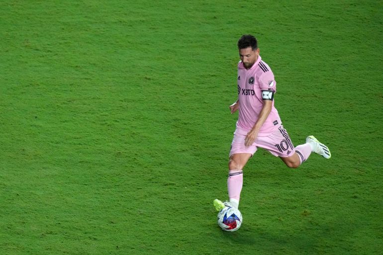 Jul 21, 2023; Fort Lauderdale, FL, USA; Inter Miami CF forward Lionel Messi (10) scores a goal against Cruz Azul