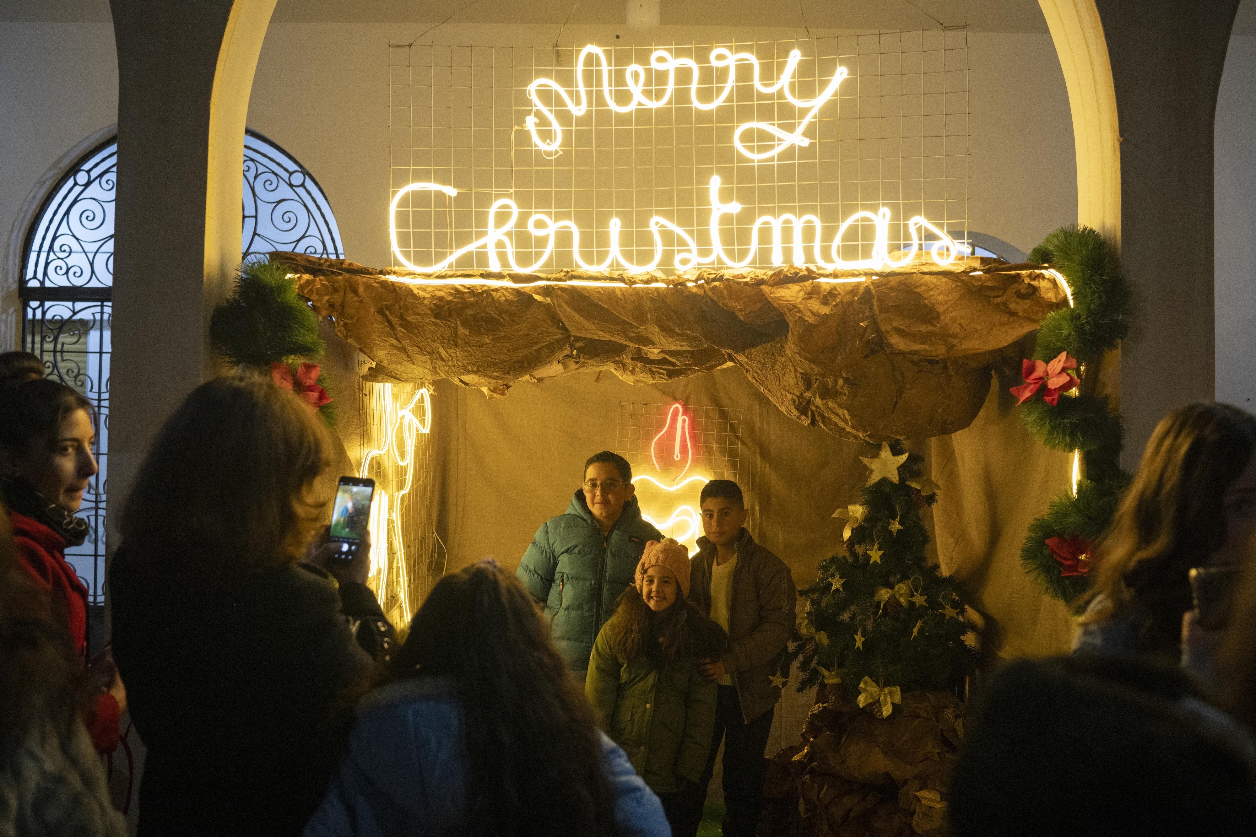 Syrians come together for rare moment of joy