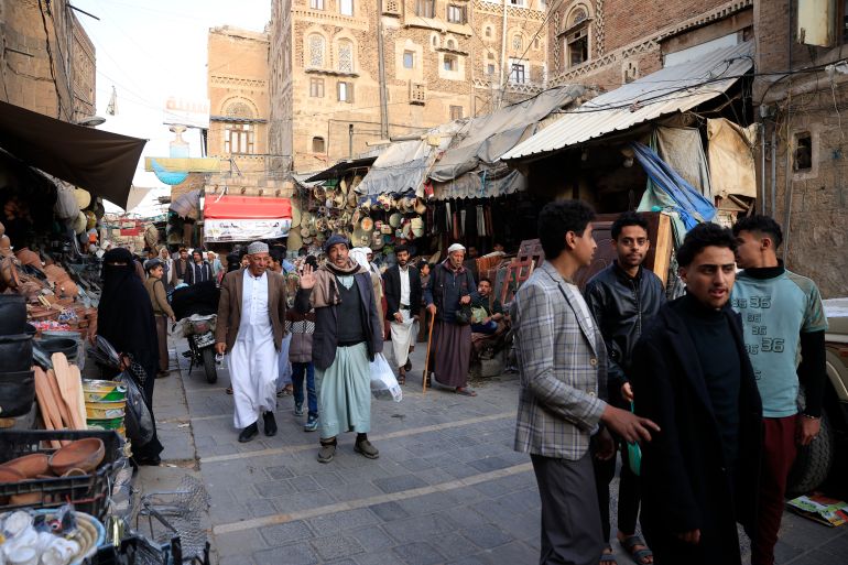 epa12751633 People walk through a market ahead of the fasting month of Ramadan in Sana'a, Yemen, 17 February 2026. Ramadan is expected to begin on 18 February 2026, depending on the sighting of the new crescent moon. Muslims around the world celebrate the holy month of Ramadan by praying during the nighttime and abstaining from eating, drinking, and sexual acts during the period between sunrise and sunset. EPA/YAHYA ARHAB